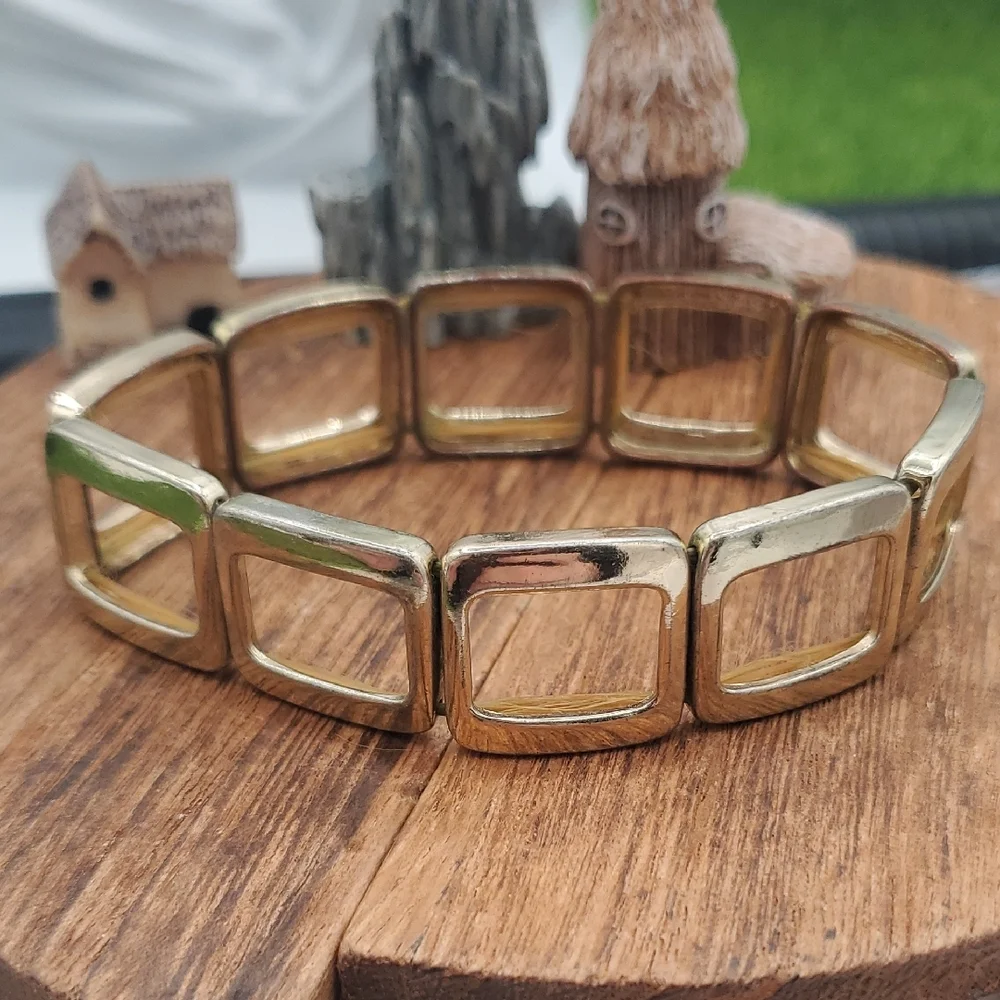 Gold Tone Retro Openwork Square Link Bracelet B3325 Stretch